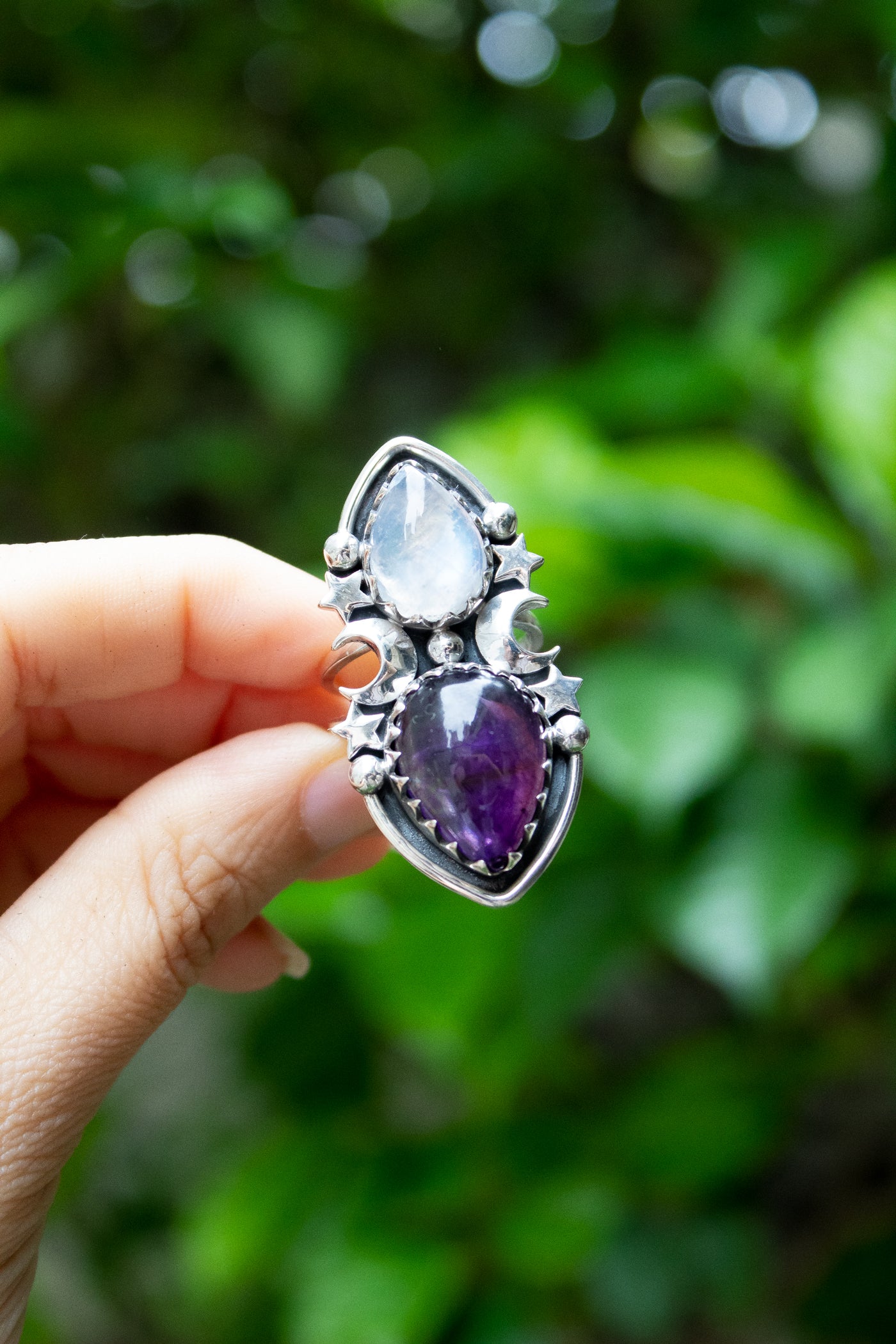 Celestia’s Veil – Moonstone & Amethyst Ring