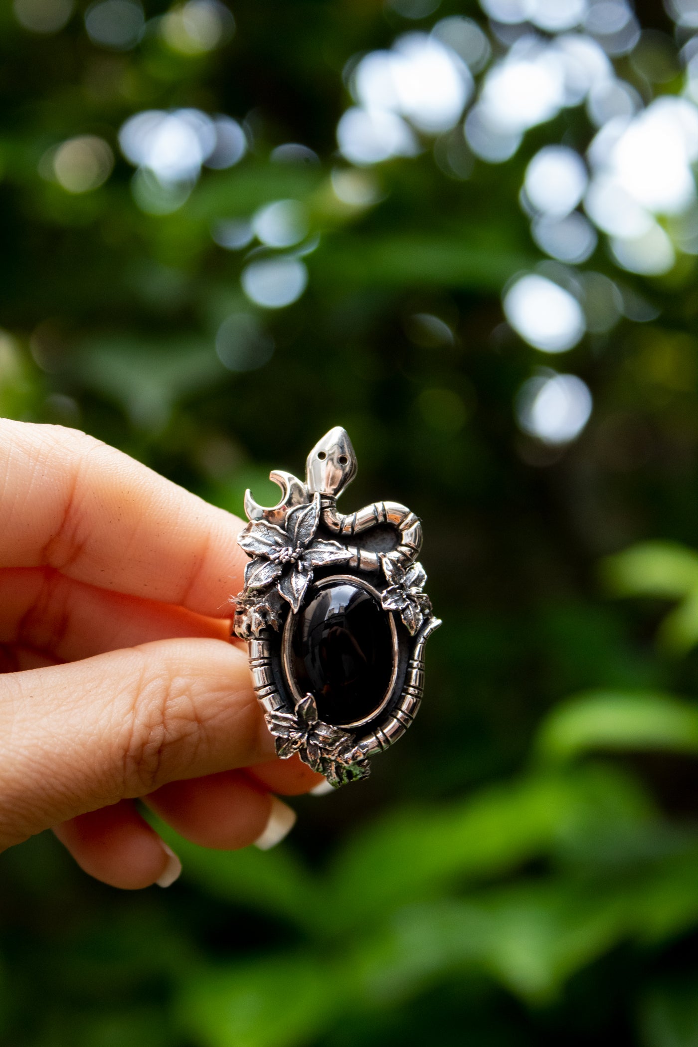 Serpent’s Embrace – Black Onyx Ring