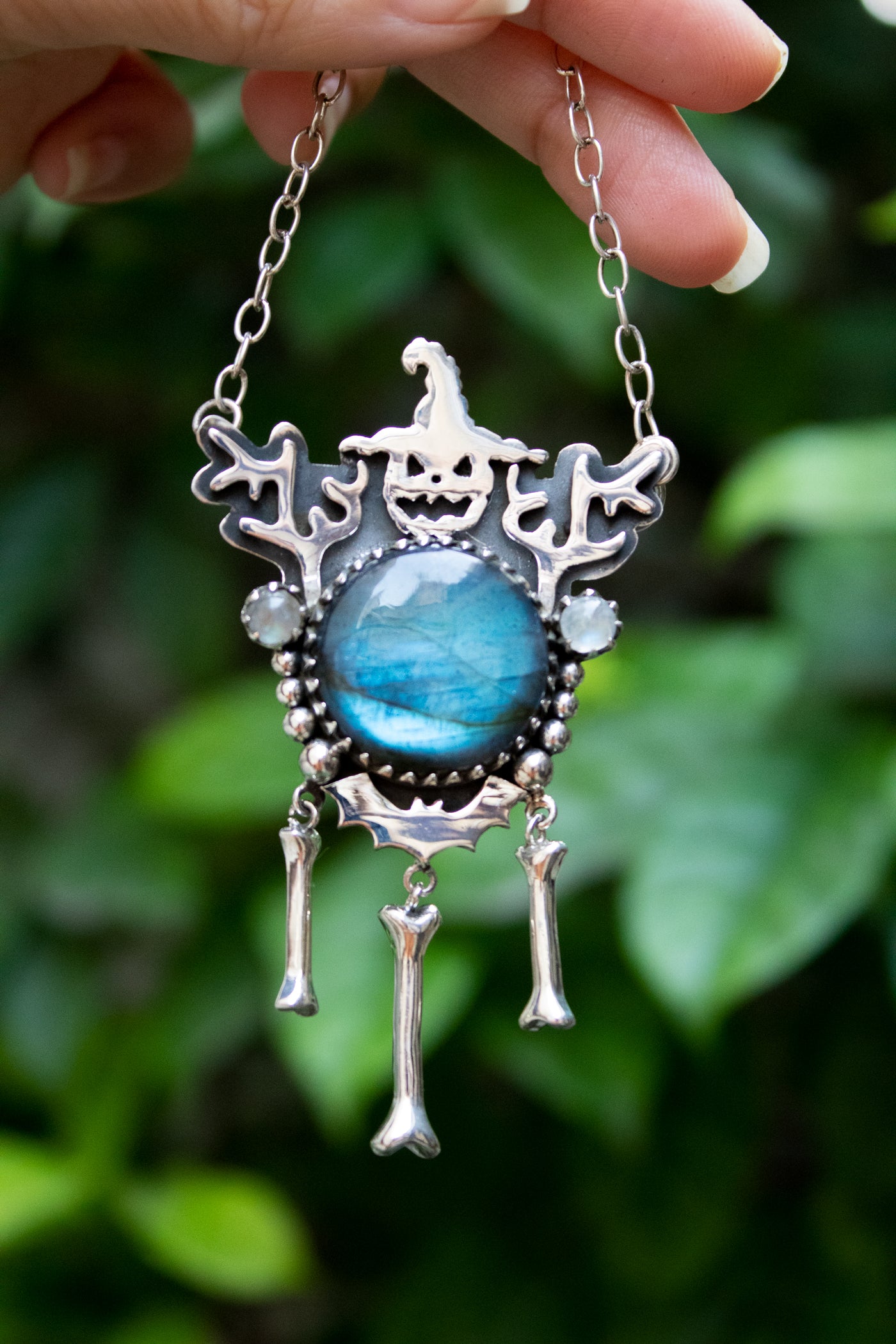 Midnight Witch: Labradorite Necklace