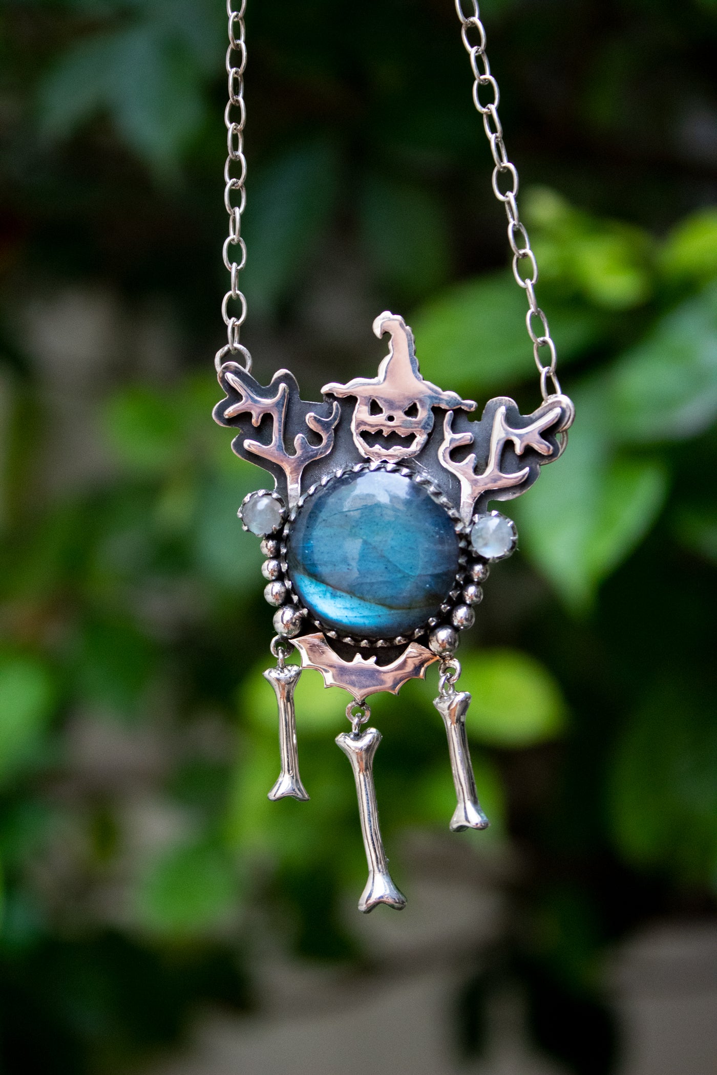 Midnight Witch: Labradorite Necklace