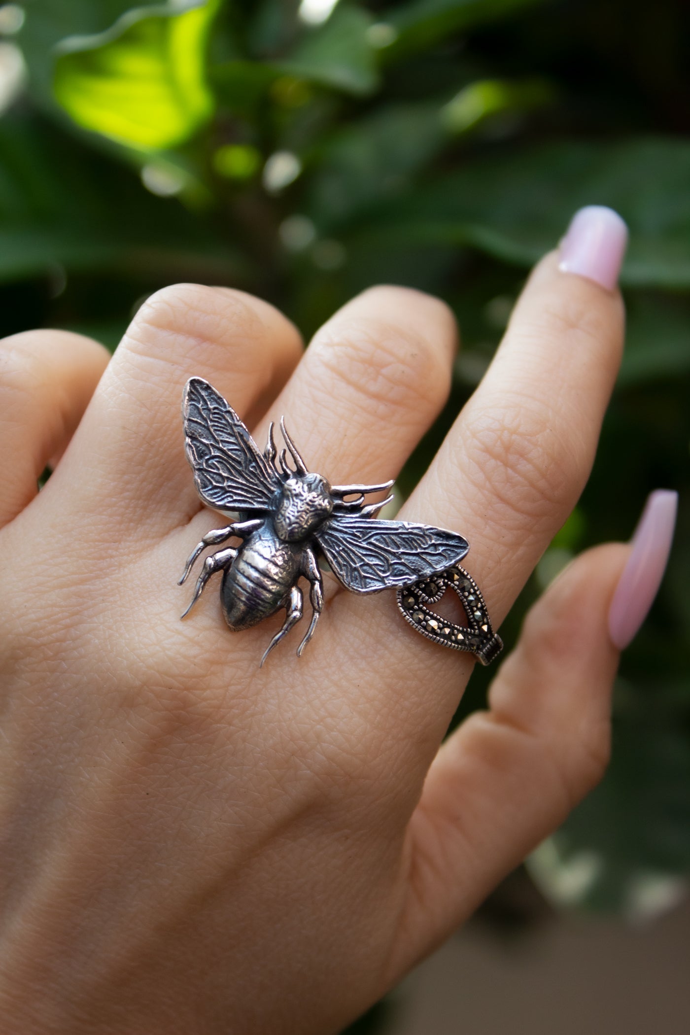 Guardian Bee Ring