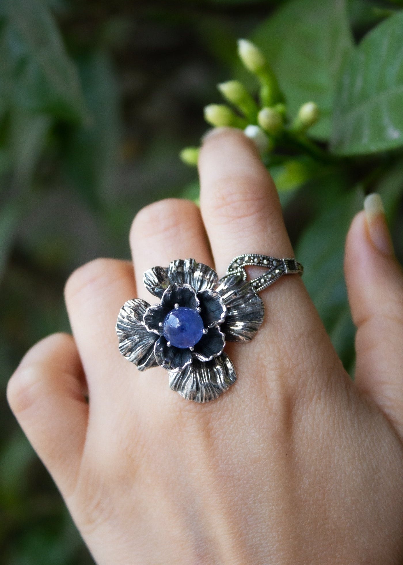 Tanzanite Bloom Ring